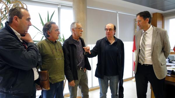 Reunión del consejero de Obras Públicas, Ordenación del Territorio y Urbanismo, José Luis Gochicoa (PRC), con representantes de ARCA Reunión del consejero de Obras Públicas, Ordenación del Territorio y Urbanismo, José Luis Gochicoa (PRC), con representantes de ARCA