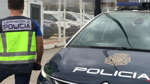 Agente de la Policía Nacional Agente de la Policía Nacional