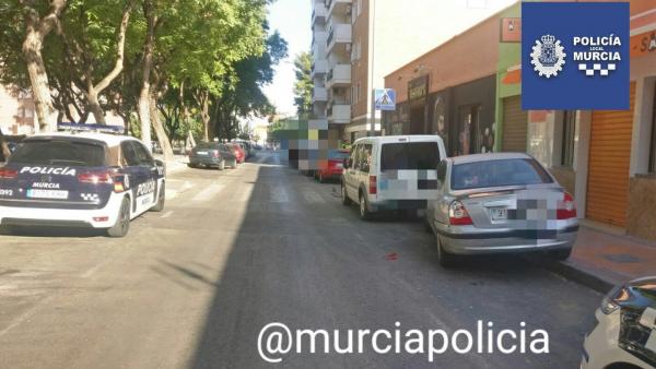 Detenida una menor por conducir sin permiso y estrellar el turismo contra 4 vehículos Detenida una menor por conducir sin permiso y estrellar el turismo contra 4 vehículos