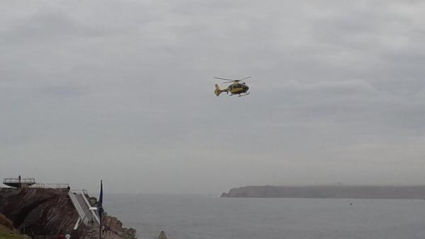 Helicóptero en el dispositivo de búsqueda. Helicóptero en el dispositivo de búsqueda.