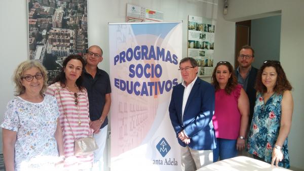 Programa socioeducativo en el marco de la remodelación de Santa Adela, en Granada Programa socioeducativo en el marco de la remodelación de Santa Adela, en Granada