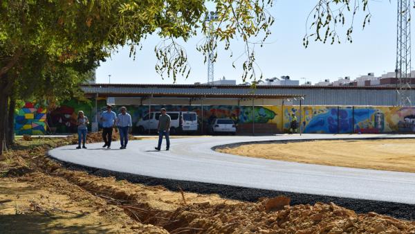 Proyecto de mejora de la pista de atletismo de Los Palacios y Villafranca Proyecto de mejora de la pista de atletismo de Los Palacios y Villafranca