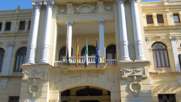 Fachada Del Ayuntamiento De Málaga Fachada Del Ayuntamiento De Málaga