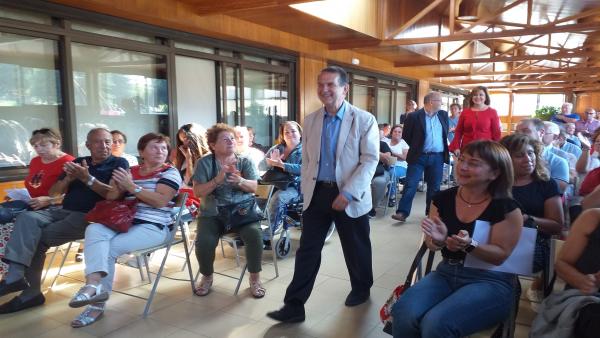 El alcalde de Vigo, Abel Caballero, mantiene una reunión con vecinos de la isla de Ons. El alcalde de Vigo, Abel Caballero, mantiene una reunión con vecinos de la isla de Ons.