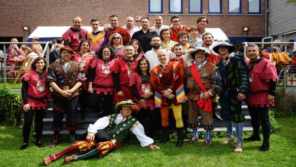 Comitivia del Ayuntamienhto de Torrijos para participar en las jornadas de recreación histórica medieval Comitivia del Ayuntamienhto de Torrijos para participar en las jornadas de recreación histórica medieval