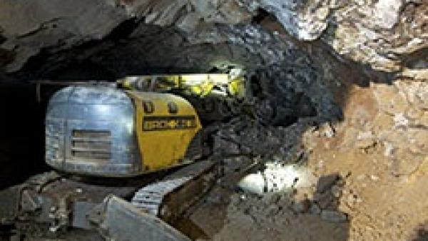Maquinaria en la extracción de fluorita Maquinaria en la extracción de fluorita