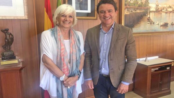 Daniel Sánchez y Teófila Martínez Daniel Sánchez y Teófila Martínez