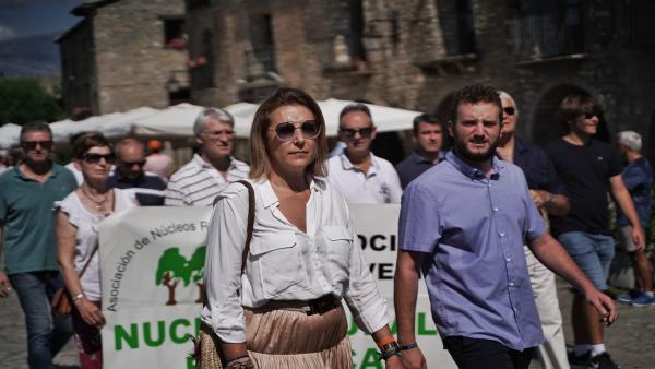 La diputada de Cs, Lourdes Guillén, en la manifestación de los ganaderos en Aínsa La diputada de Cs, Lourdes Guillén, en la manifestación de los ganaderos en Aínsa