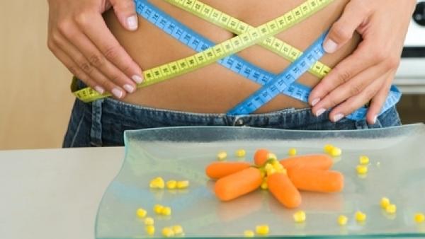 Es habitual sentirse hinchado tras una comida Es habitual sentirse hinchado tras una comida
