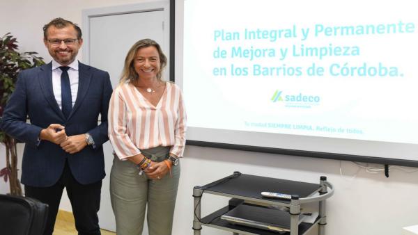 David Dorado e Isabel Albás presentan el Plan Integral de Mejora y Limpieza de Barrios de Sadeco David Dorado e Isabel Albás presentan el Plan Integral de Mejora y Limpieza de Barrios de Sadeco