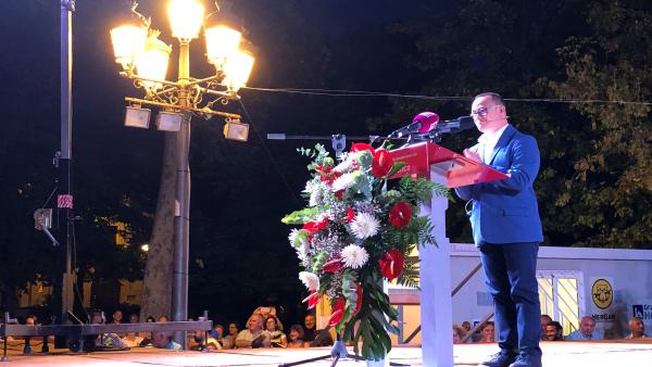 El joven ordenanza con Síndrome de Down Carlos Martínez ha sido el encargado de pregonar las Feriias y Fiestas de San Juilián de Cuenca 2019 El joven ordenanza con Síndrome de Down Carlos Martínez ha sido el encargado de pregonar las Feriias y Fiestas de San Juilián de Cuenca 2019