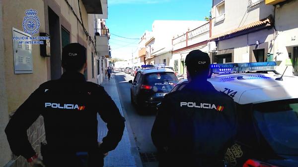 Agentes de la Policía Nacional, en una imagen de archivo Agentes de la Policía Nacional, en una imagen de archivo