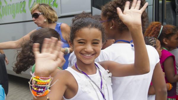 Despedida de niños saharauis en imagen de archivo Despedida de niños saharauis en imagen de archivo