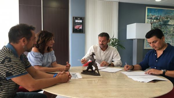 Prensa San Javier. Agenda Y Nota Contrato Suministro Vesturario Policía Local Que Estrenará Nuevo Diseño En El Uniforme Prensa San Javier. Agenda Y Nota Contrato Suministro Vesturario Policía Local Que Estrenará Nuevo Diseño En El Uniforme