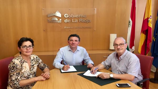 Acuerdo Fomento con Tobía para construir un nuevo depósito de agua potable Acuerdo Fomento con Tobía para construir un nuevo depósito de agua potable