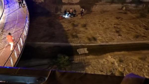 Un adolescente cae al cauce del río seco de Alicante Un adolescente cae al cauce del río seco de Alicante