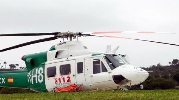 Helicóptero del Infoca en una imagen de archivo Helicóptero del Infoca en una imagen de archivo