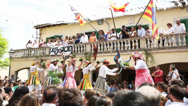 La presidenta del Govern, Francina Armengol, asiste a las fiestas de Sant Bartomeu 2019 de Montuïri. La presidenta del Govern, Francina Armengol, asiste a las fiestas de Sant Bartomeu 2019 de Montuïri.