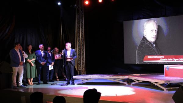La película 'El Chata' se alza con el Premio Luna al Mejor Largometraje del XII Festival de Islantilla La película 'El Chata' se alza con el Premio Luna al Mejor Largometraje del XII Festival de Islantilla