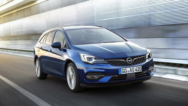 Opel Astra: disponibles nuevos pedidos desde 21.800 euros. Opel Astra: disponibles nuevos pedidos desde 21.800 euros.