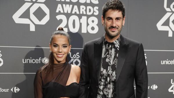 Melendi y Julia Nakamatsu Melendi y Julia Nakamatsu