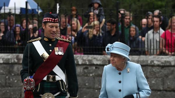 La Reina Isabel, en Escocia La Reina Isabel, en Escocia