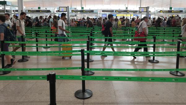Control de seguridad del Aeropuerto de Barcelona en la jornada de huelga de los trabajadores de Trablisa Control de seguridad del Aeropuerto de Barcelona en la jornada de huelga de los trabajadores de Trablisa