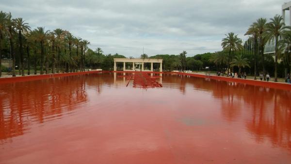 La fuente del Palau de la Música recupera su color La fuente del Palau de la Música recupera su color