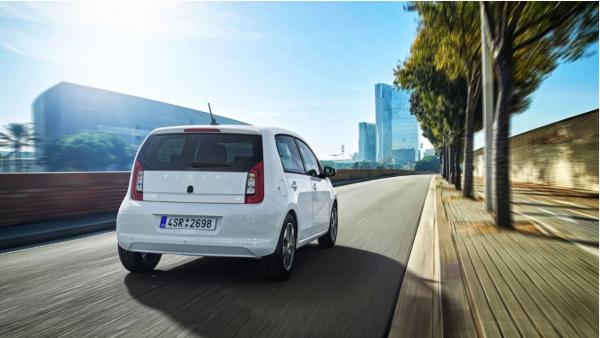 Skoda desvela sus primeros modelos eléctricos e híbridos: Citigoe iV y Superb iV Skoda desvela sus primeros modelos eléctricos e híbridos: Citigoe iV y Superb iV