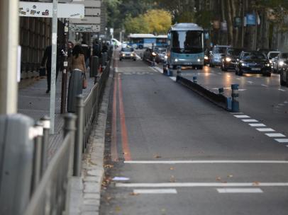 Imagen de uno de los carriles que delimita Madrid Central.