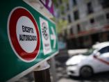 Señal de tráfico de Madrid Central con la indicación de 'Circulación Prohibida Excepto Autorizados'.