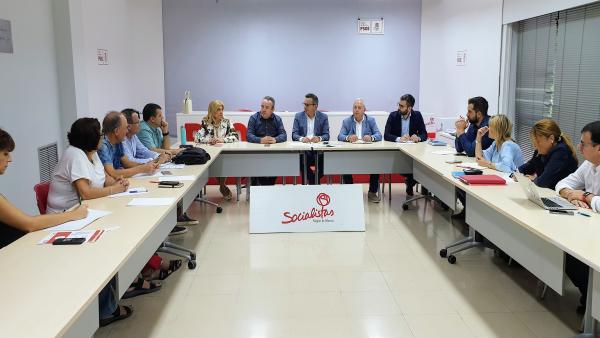 Reunión del PSRM-PSOE con representantes del sector de la hostelería Reunión del PSRM-PSOE con representantes del sector de la hostelería