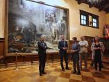 El alcalde de Zaragoza, Jorge Azcón, visita el Ayuntamiento de Huesca y se reune con su alcalde, Luis Felipe