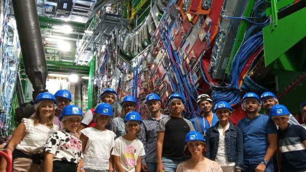 Jóvenes extremeños en el CERN Jóvenes extremeños en el CERN