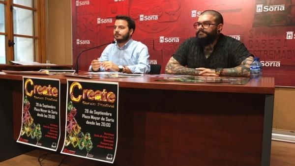 Eder García (izda) y Víctor Monge en la presentación del Create Dance Festival . Eder García (izda) y Víctor Monge en la presentación del Create Dance Festival .