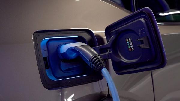 Recurso de vehículo eléctrico cargando Recurso de vehículo eléctrico cargando