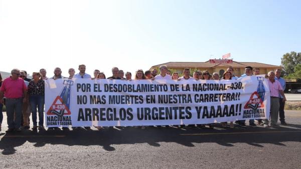 Acto de protesta de la Asociación de Municipios Plataforma N-430 Acto de protesta de la Asociación de Municipios Plataforma N-430