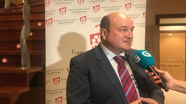 El presidente del EBB del PNV, Andoni Ortuzar, en un acto en Santiago de Compostela El presidente del EBB del PNV, Andoni Ortuzar, en un acto en Santiago de Compostela