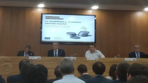 El gobernador del Banco de España en València El gobernador del Banco de España en València