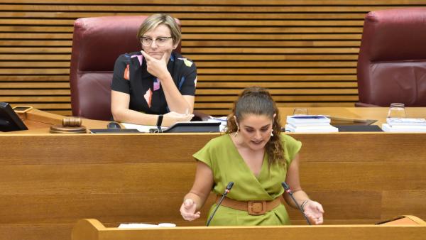 Mireia Mollà comparece en Les Corts Mireia Mollà comparece en Les Corts