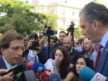 Enganchón entre el alcalde Almeida y Ortega Smith