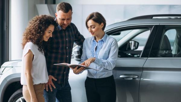 Quiero vender mi coche: ¿concesionario o internet? Quiero vender mi coche: ¿concesionario o internet?