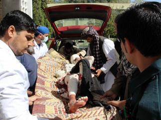 20 muertos y 90 heridos en un hospital de Qalat.