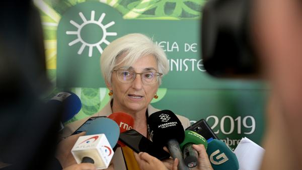 La fiscal general del Estado, María José Segarra, ofrece declaraciones a los medios de comunicación durante su visita a la Escuela de Verano del Ministerio Fiscal, en Bergondo (A Coruña), a 19 de septiembre de 2019 La fiscal general del Estado, María José Segarra, ofrece declaraciones a los medios de comunicación durante su visita a la Escuela de Verano del Ministerio Fiscal, en Bergondo (A Coruña), a 19 de septiembre de 2019