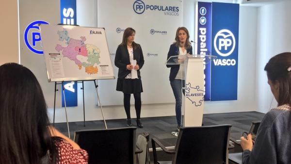 Rueda de prensa de Ana Morales y Ana Salazar, del PP Rueda de prensa de Ana Morales y Ana Salazar, del PP