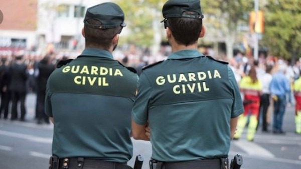 Agentes de la Guardia Civil
