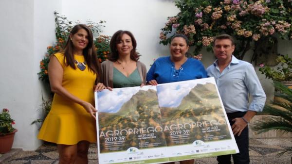 Amo (dcha.) y Cabello (izda.), en la presentación de Agropriego 2019 Amo (dcha.) y Cabello (izda.), en la presentación de Agropriego 2019