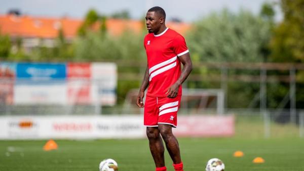 Muere Kevin Maynard, jugador del Alphense Boys Muere Kevin Maynard, jugador del Alphense Boys