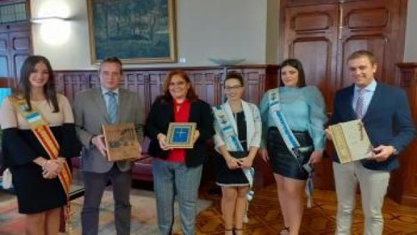 Concepción Sala, en su visita a la Junta General Concepción Sala, en su visita a la Junta General