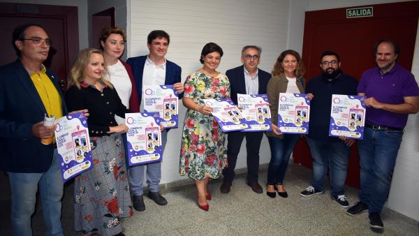 La alcaldesa de Ciudad Real, Pilar Zamora, en la presentación de la app 'The Neo Marquet' La alcaldesa de Ciudad Real, Pilar Zamora, en la presentación de la app 'The Neo Marquet'